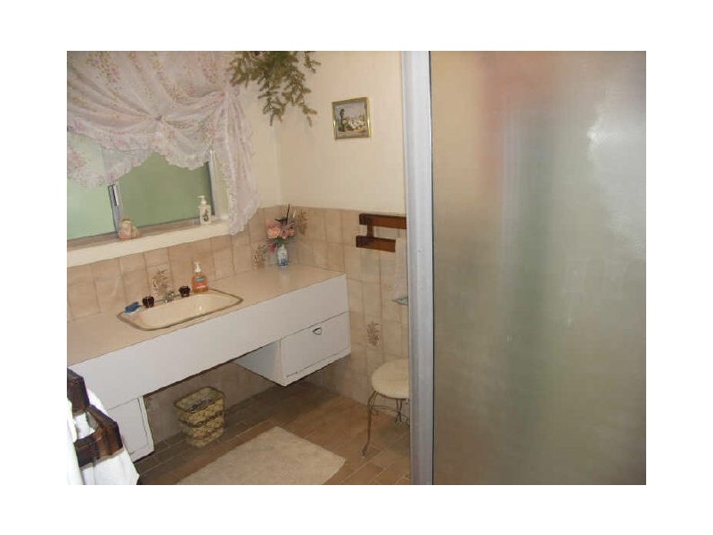 24 Monds Avenue, Benalla VIC 3672