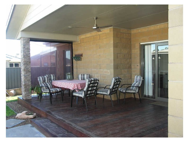 27 Waller Street, Benalla VIC 3672