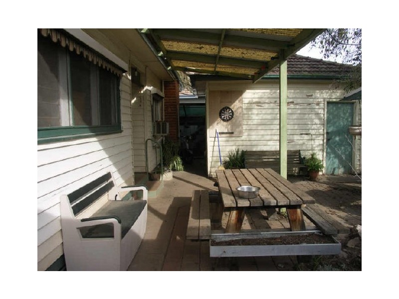 14 Moore Street, Benalla VIC 3672