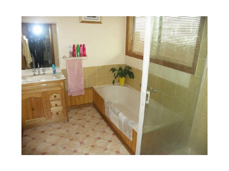 5 Chiswell Court, Benalla VIC 3672