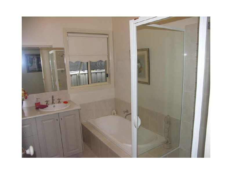 5 Heron Court, Benalla VIC 3672