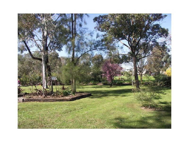 22-24 Arundel Street, Benalla VIC 3672