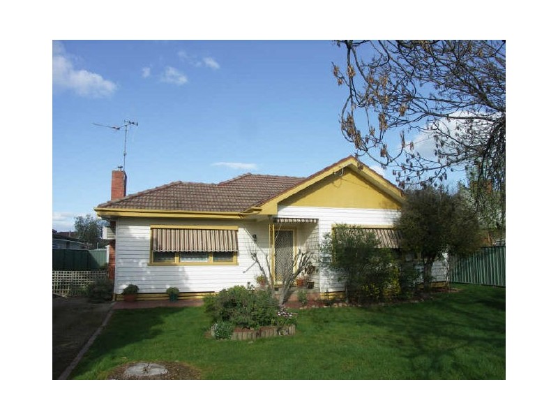 15 McGill Street, Benalla VIC 3672