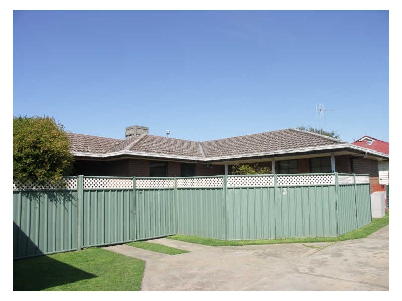 2-18 Killena Avenue, Benalla VIC 3672