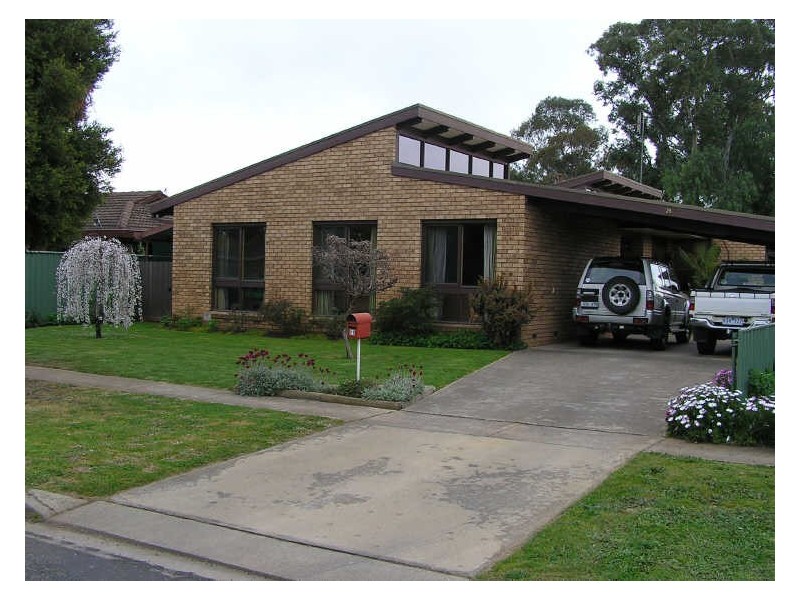 28 Monds Avenue, Benalla VIC 3672