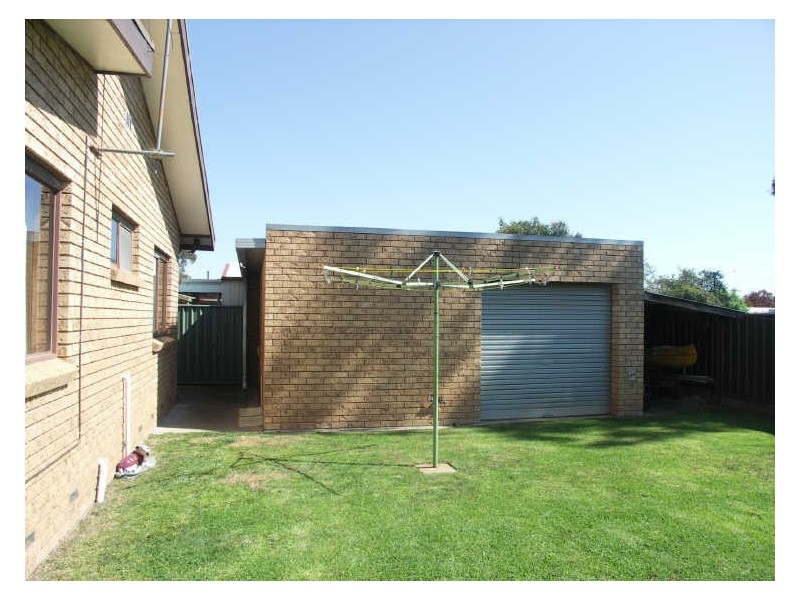 28 Monds Avenue, Benalla VIC 3672