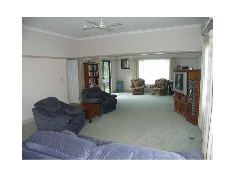 29 Charles Street, Benalla VIC 3672