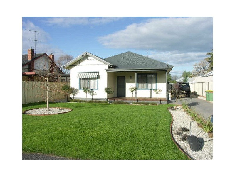 29 Charles Street, Benalla VIC 3672