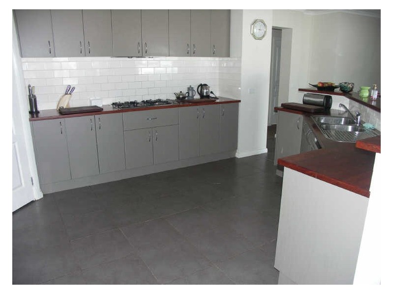 9 Heron Court, Benalla VIC 3672