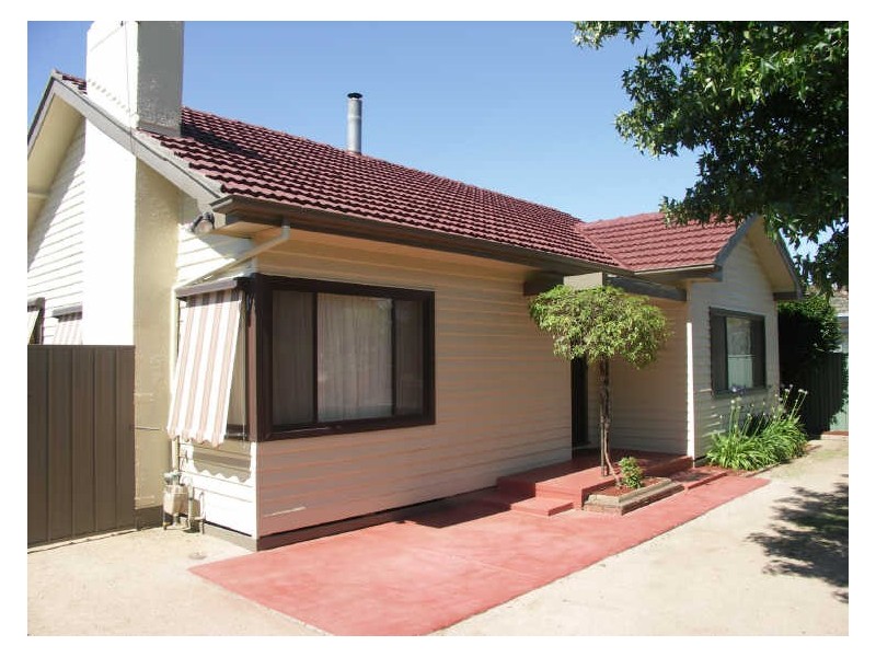 9 Perth Street, Benalla VIC 3672