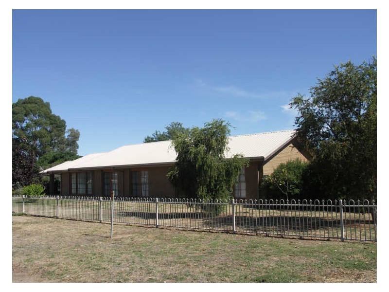 1 First Avenue, Benalla VIC 3672