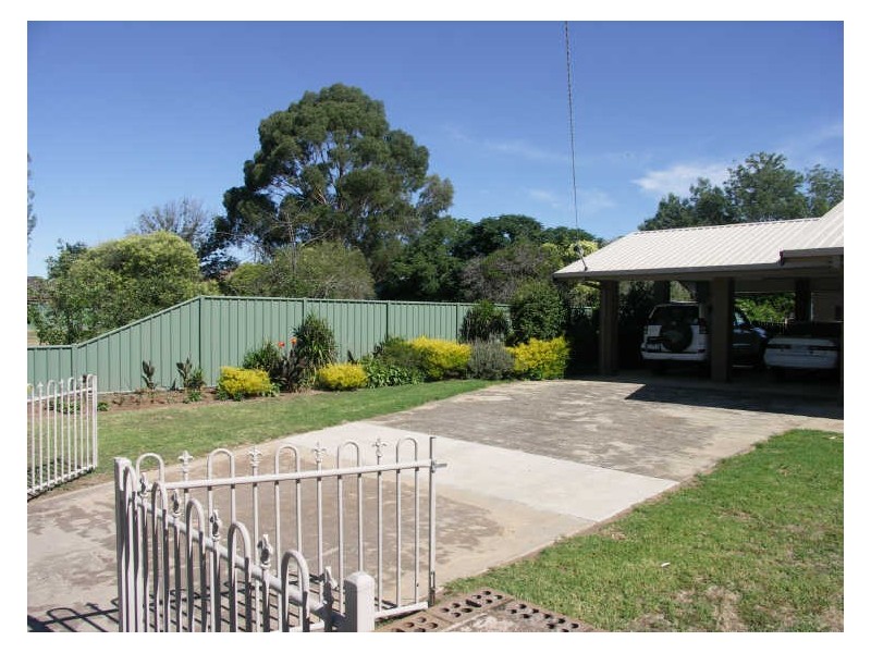 1 First Avenue, Benalla VIC 3672