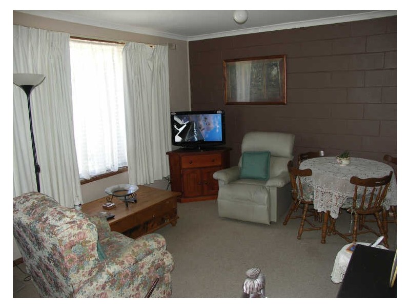 2/9 Hannah Street, Benalla VIC 3672