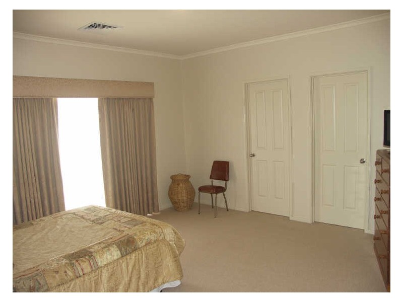 16 Monash Drive, Benalla VIC 3672