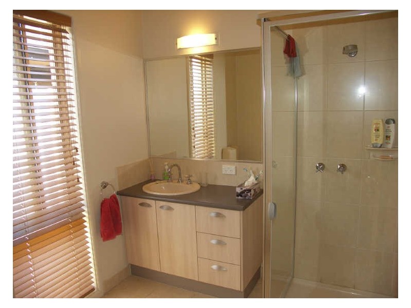 16 Monash Drive, Benalla VIC 3672