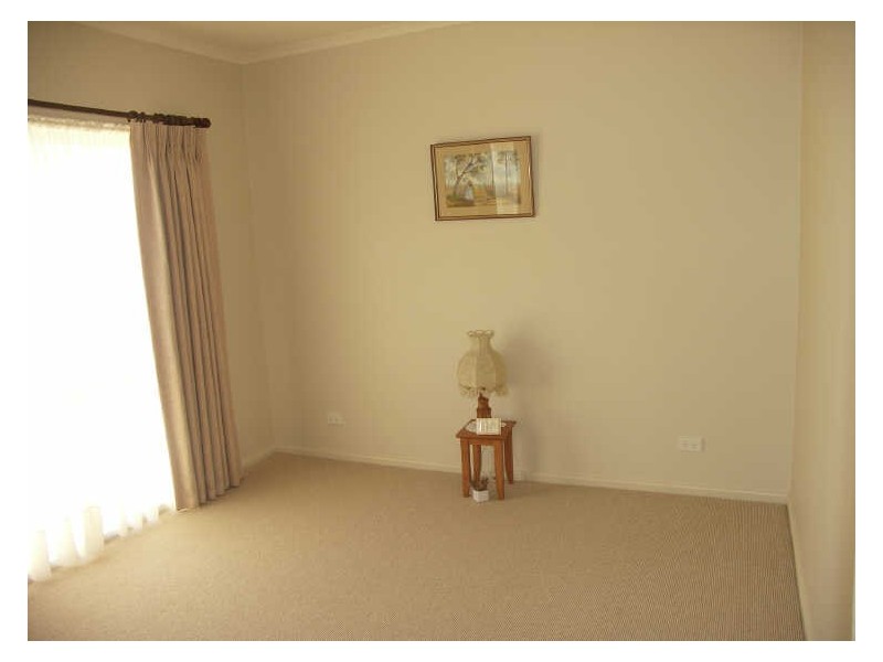 16 Monash Drive, Benalla VIC 3672