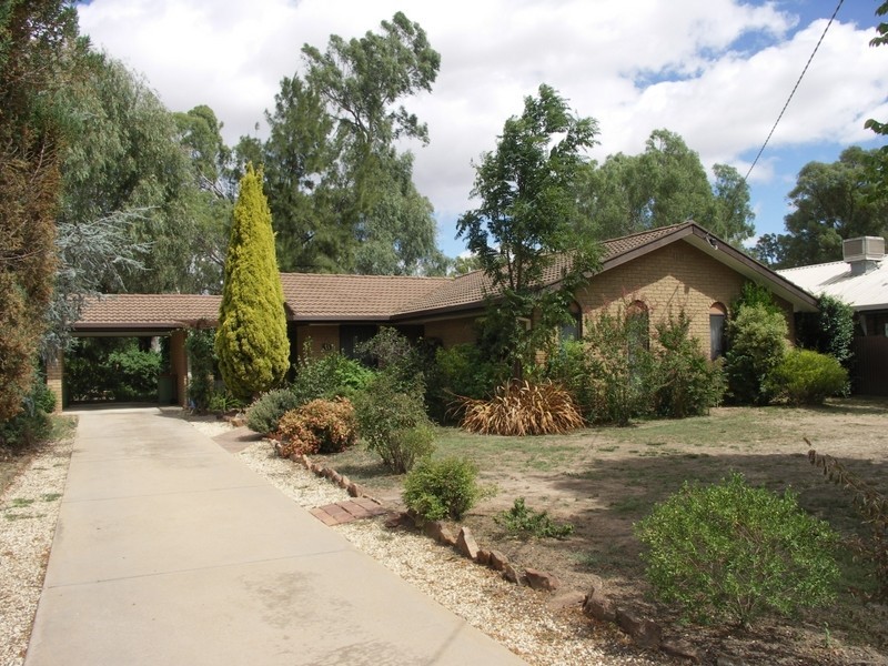 103 Coish Avenue, Benalla VIC 3672