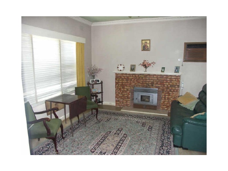 18 Goomalibee Street, Benalla VIC 3672