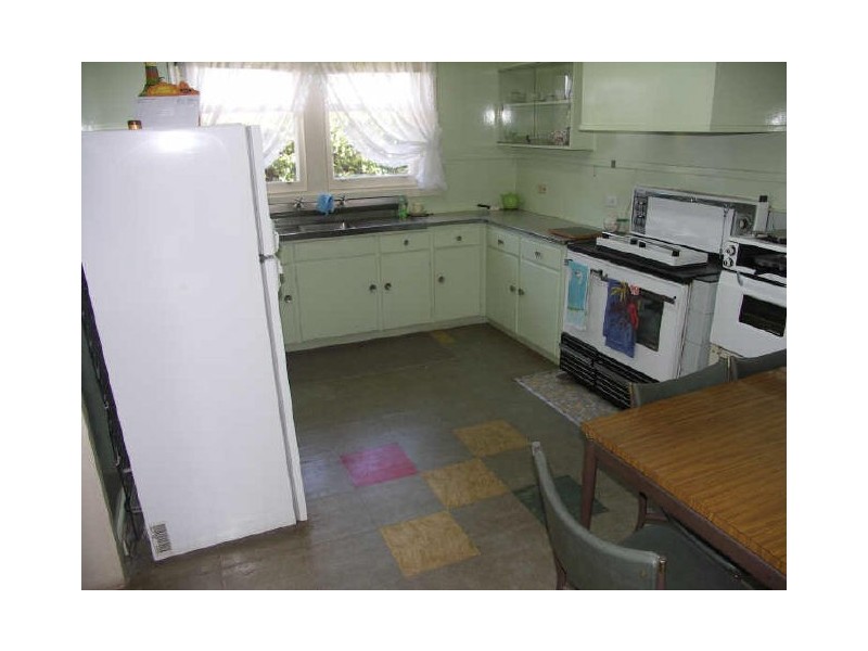 18 Goomalibee Street, Benalla VIC 3672