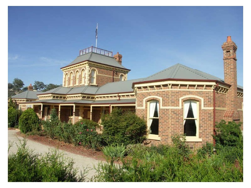 694 Howes Creek Road, Mansfield VIC 3722