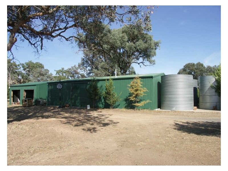 694 Howes Creek Road, Mansfield VIC 3722