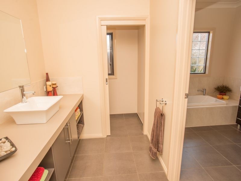 16 Fraser Street, Benalla VIC 3672