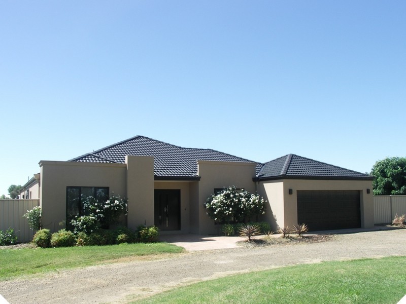 186 Grant Drive, Benalla VIC 3672