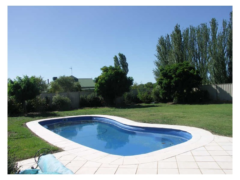 186 Grant Drive, Benalla VIC 3672