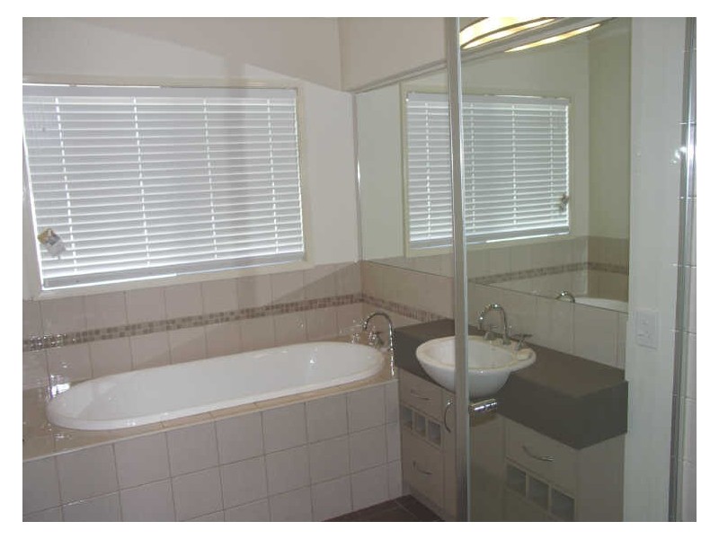 186 Grant Drive, Benalla VIC 3672