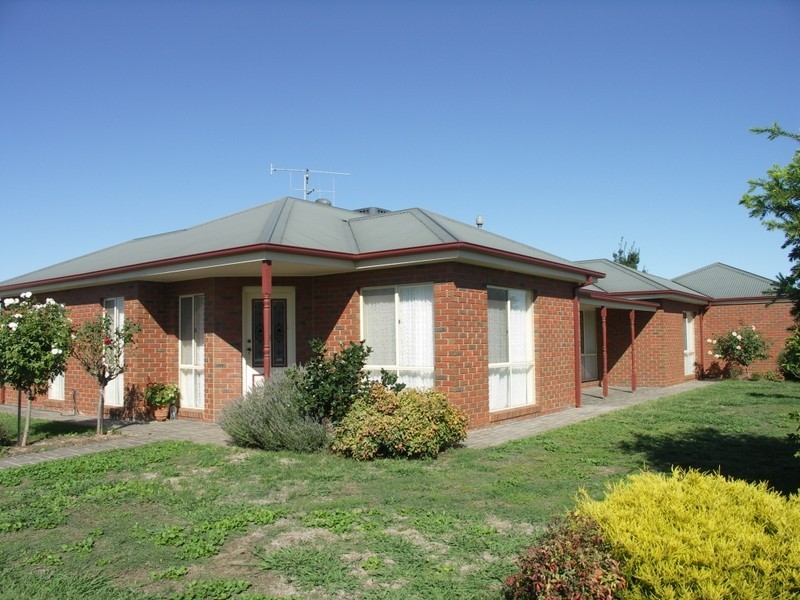 2 Moran Street, Benalla VIC 3672