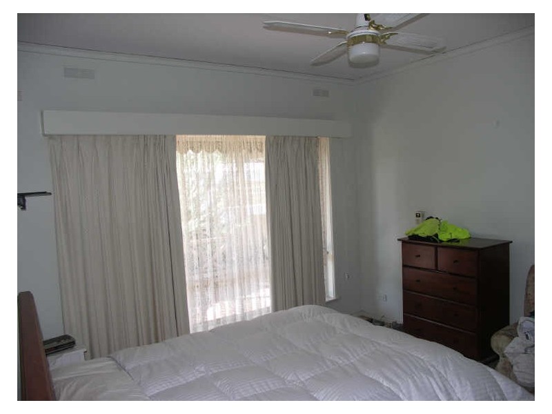 15 Helms Court, Benalla VIC 3672