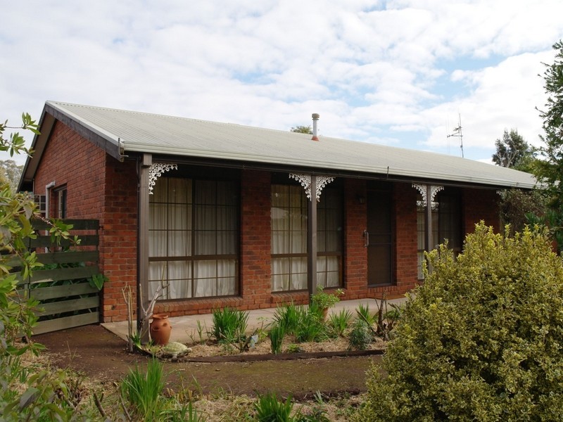 2 Diplomat Court, Benalla VIC 3672