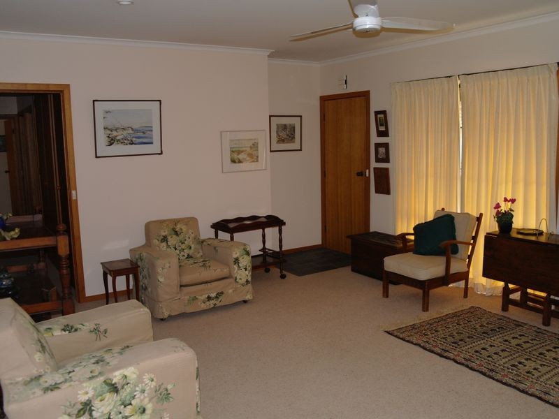 2 Diplomat Court, Benalla VIC 3672