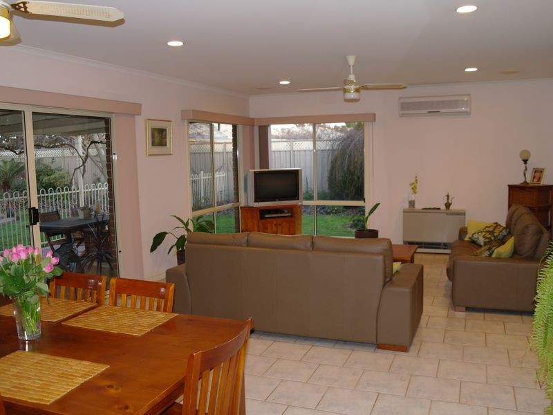 14 Exton Crescent, Benalla VIC 3672