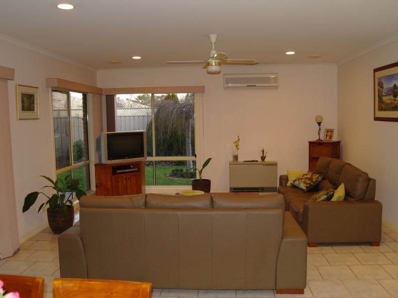 14 Exton Crescent, Benalla VIC 3672