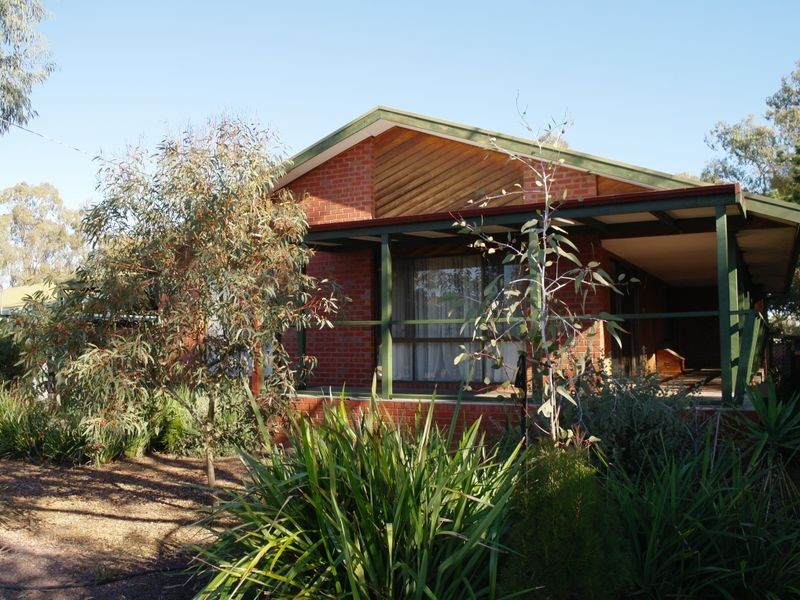 25 William St South, Benalla VIC 3672