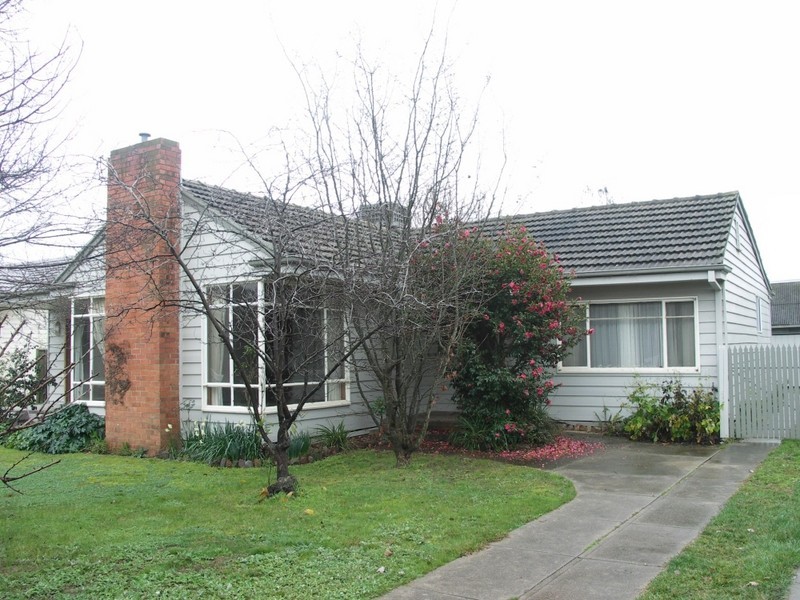 6 Parkview Parade, Benalla VIC 3672