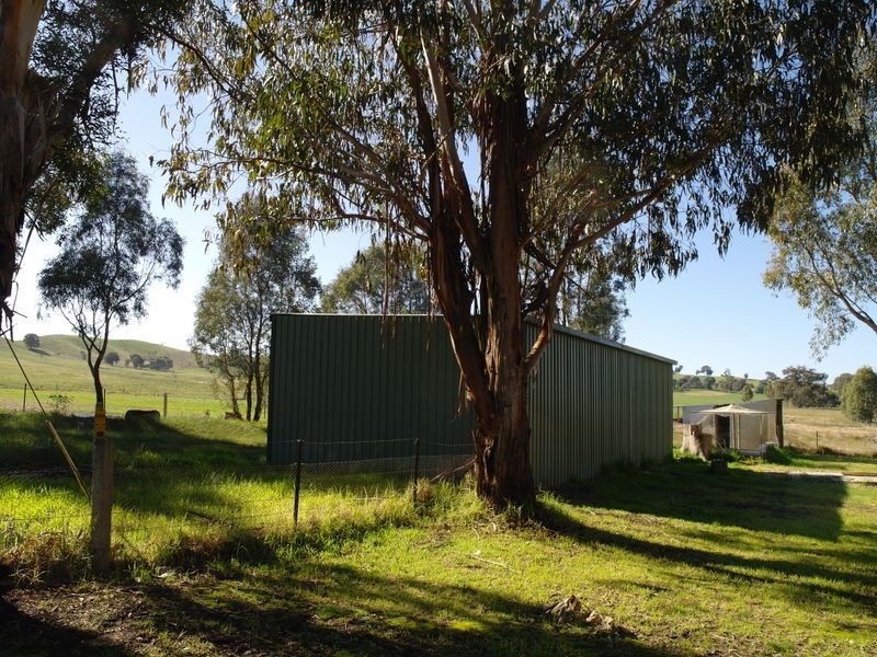 46 Brock Road MOLYULLAH, Benalla VIC 3672