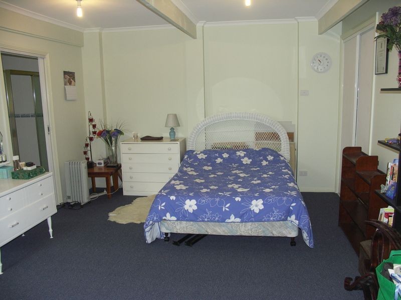 10 Royal Avenue, Benalla VIC 3672