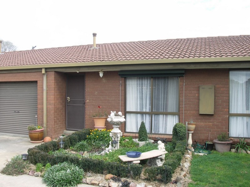 2/3 Meadows Avenue, Benalla VIC 3672