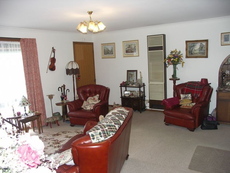 2/3 Meadows Avenue, Benalla VIC 3672