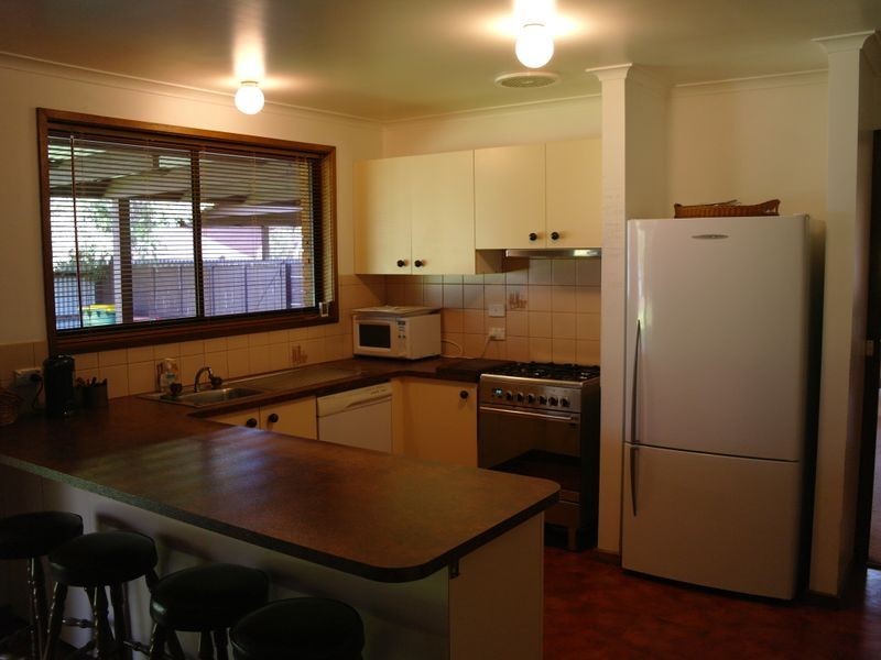 86 Monds Avenue, Benalla VIC 3672