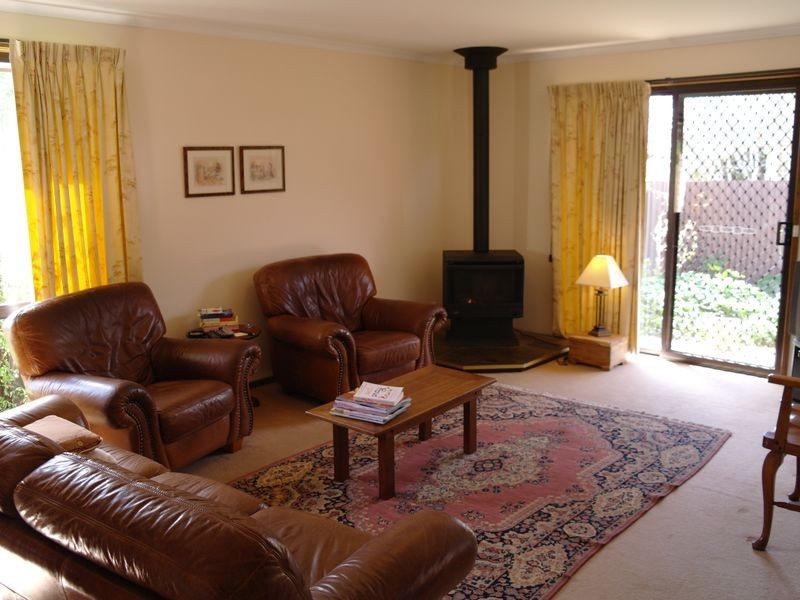 86 Monds Avenue, Benalla VIC 3672