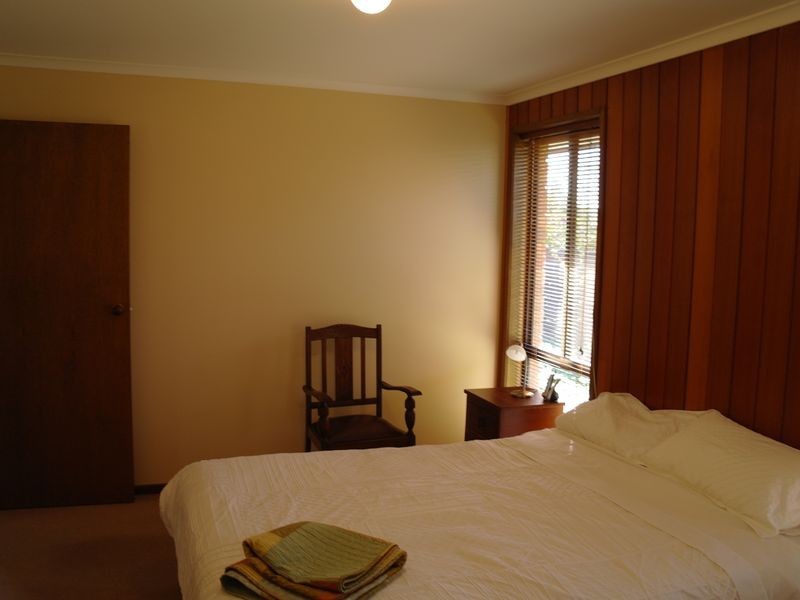 86 Monds Avenue, Benalla VIC 3672