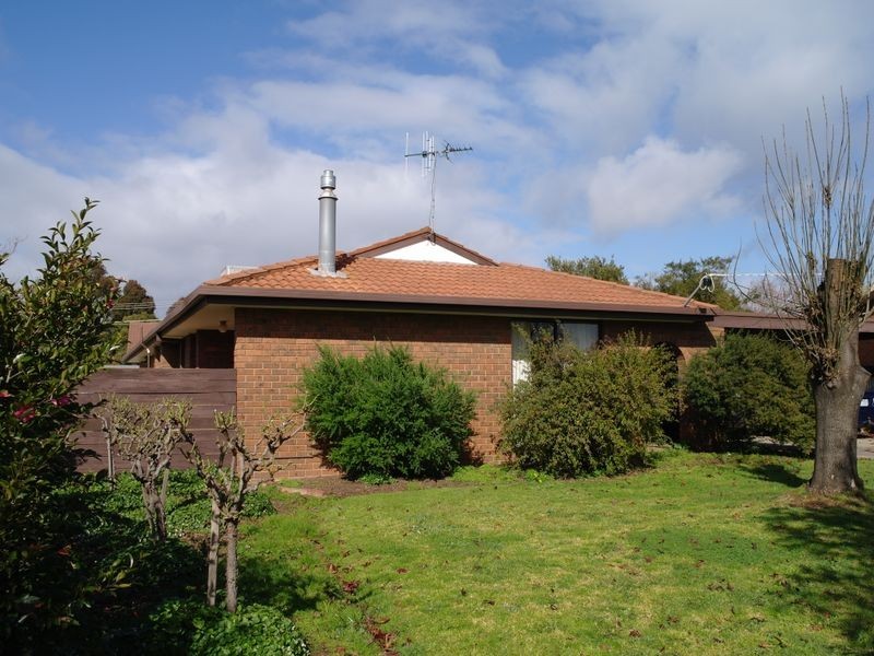 86 Monds Avenue, Benalla VIC 3672