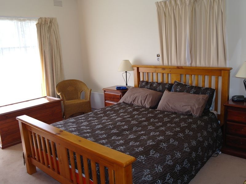 11 Waller Street, Benalla VIC 3672