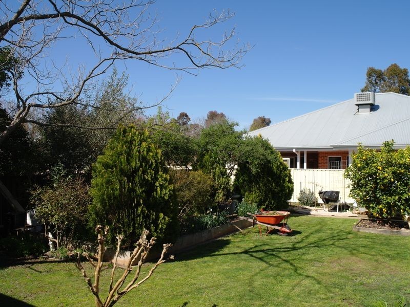 11 Waller Street, Benalla VIC 3672