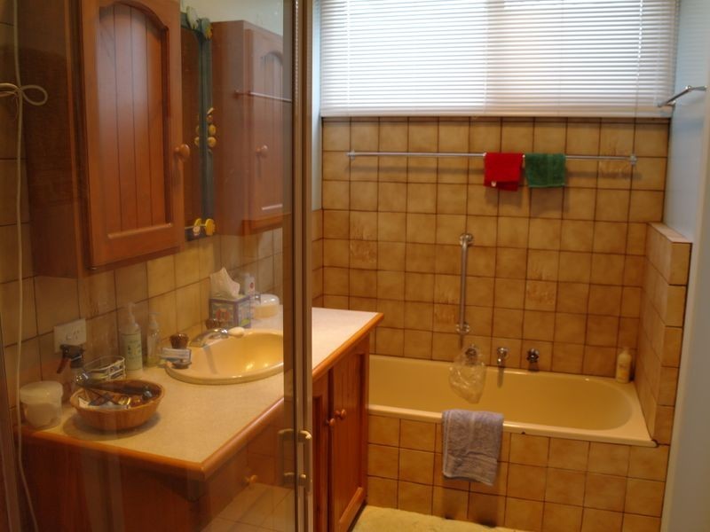 68 Barkly Street, Benalla VIC 3672