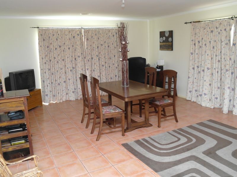 8 Plum Court, Benalla VIC 3672