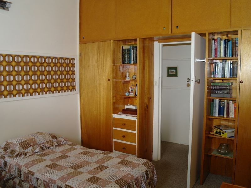 8 Charles Street, Benalla VIC 3672